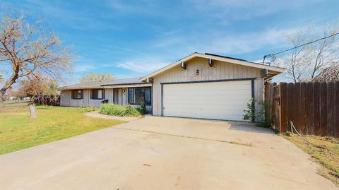 17105 Avon Way, Madera, CA 93638 photo 1
