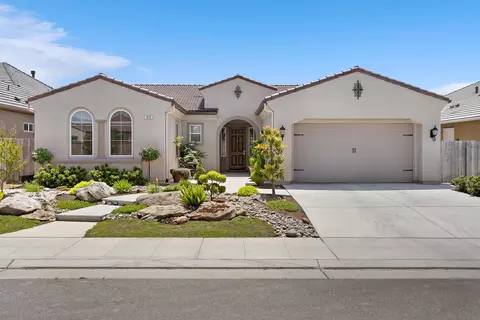 3152 Richmond Ave, Clovis, CA 93619 photo 1