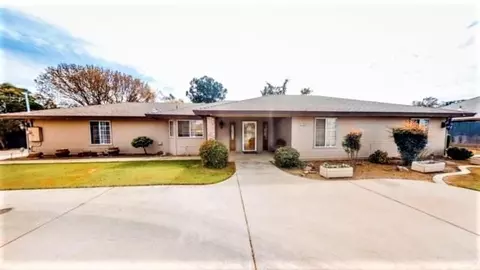 24828 Brook Dr, Madera, CA 93638 photo 1
