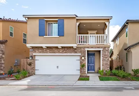 6065 E Peruna Way, Fresno, CA 93727 photo 1