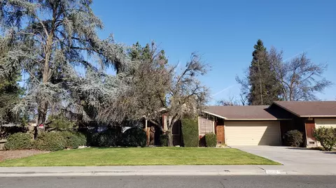 2000 E Vassar Ave, Visalia, CA 93292 photo 1