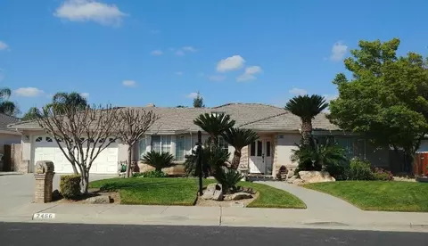 2466 Sequoia Ave, Sanger, CA 93657 photo 1