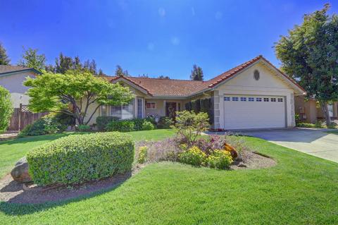 2482 Stuart Ave, Clovis, CA 93611 photo 1