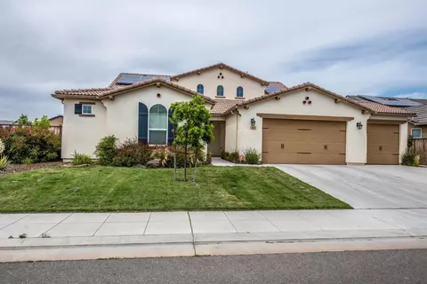 3027 Portals Ave, Clovis, CA 93619 photo 1