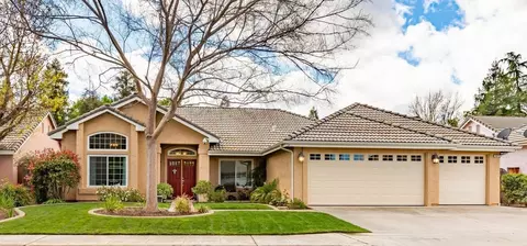 2072 Decatur, Clovis, CA 93611 photo 1