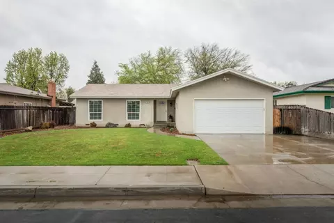2859 Fine Ave, Clovis, CA 93612 photo 1