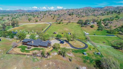 16175 Sample Rd, Clovis, CA 93619 photo 1