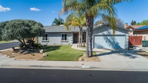 2642 Renn Ave, Clovis, CA 93611 photo 1