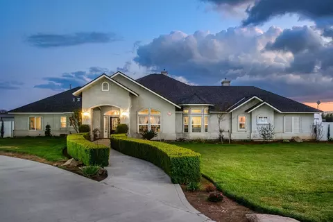 6168 N Bataan Ave, Clovis, CA 93619 photo 1