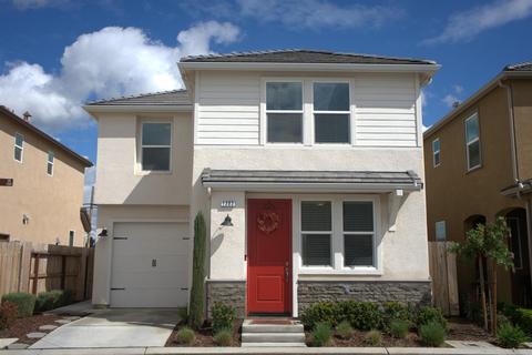 1383 Joy Dr, Clovis, CA 93619 photo 1