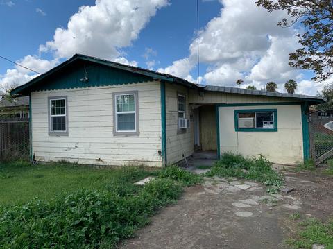 1733 7th St, Firebaugh, CA 93622 photo 1
