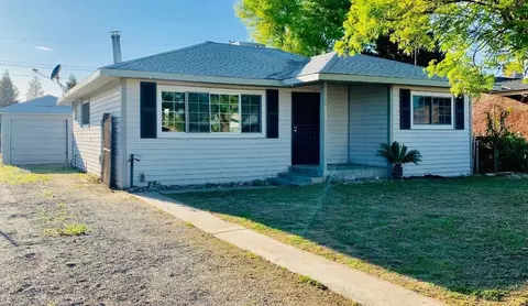 933 S 3rd St, Kerman, CA 93630 photo 1