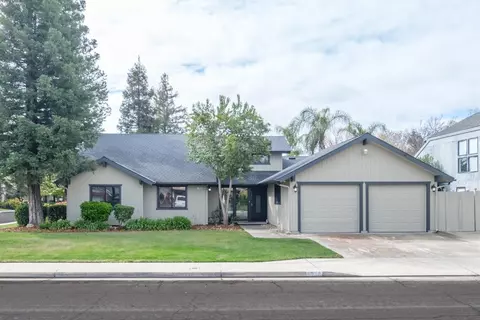 1966 Richert Ave, Clovis, CA 93611 photo 1