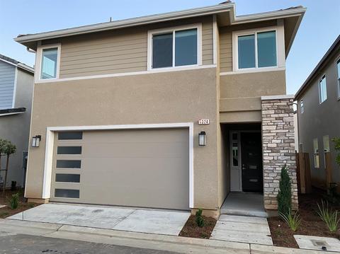 1924 Oak 116 Ln, Clovis, CA 93619 photo 1