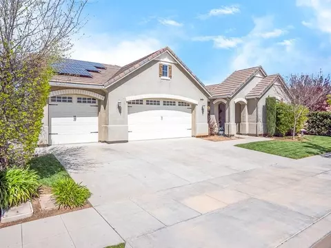 3993 Serena Ave, Clovis, CA 93619 photo 1