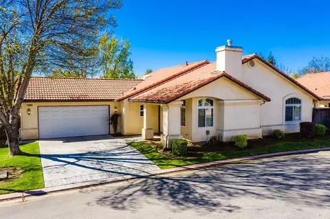 260 River Pointe, Madera, CA 93637 photo 1
