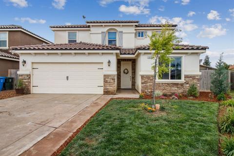 1428 Taylor Ln, Madera, CA 93637 photo 1