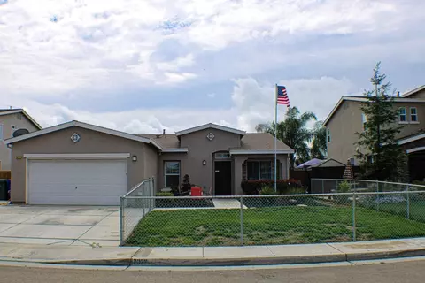 2072 Cameron Way, Dinuba, CA 93618 photo 1