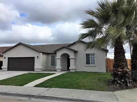 237 Palm Ct, Fowler, CA 93625 photo 1