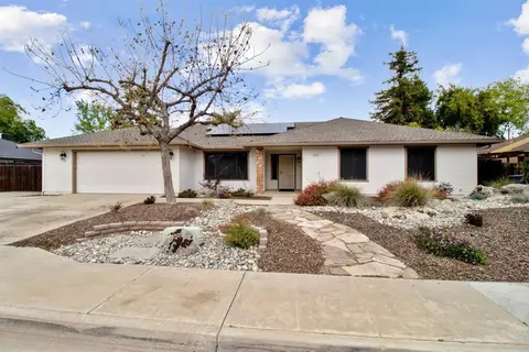 2115 San Jose Ave, Clovis, CA 93611 photo 1