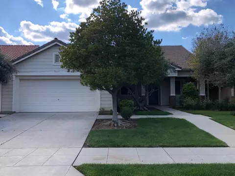 1852 N Nadine Ave, Clovis, CA 93619 photo 1