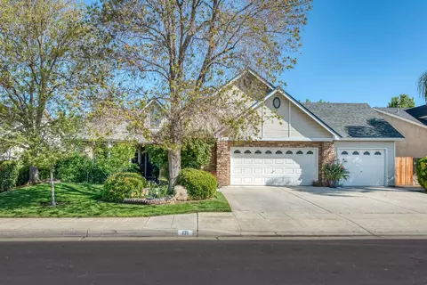 171 W Serena Ave, Clovis, CA 93619 photo 1