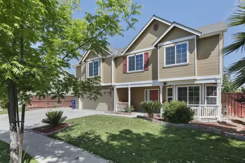 962 Tranquilitty, Lemoore, CA 93245 photo 1