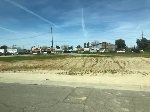 917 E Dome St, Avenal, CA 93204 photo 1