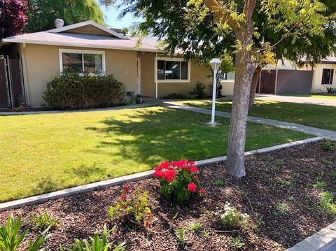 273 Cherry Ln, Clovis, CA 93612 photo 1