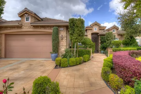 3319 Poe, Clovis, CA 93619 photo 1