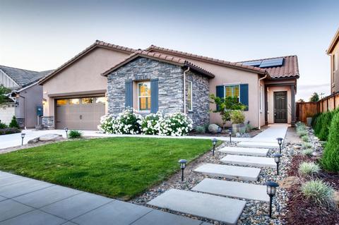 2247 Donner Ave, Clovis, CA 93611 photo 1