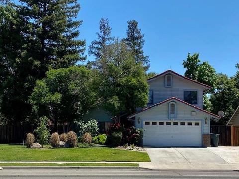 247 Armstrong Ave, Clovis, CA 93611 photo 1