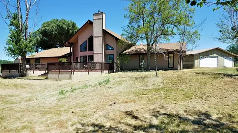 26517 Auberry Rd, Clovis, CA 93619 photo 1