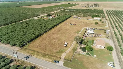 19590 Road 24, Madera, CA 93638 photo 1