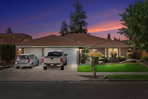 2512 Grapewood Way, Madera, CA 93637 photo 1