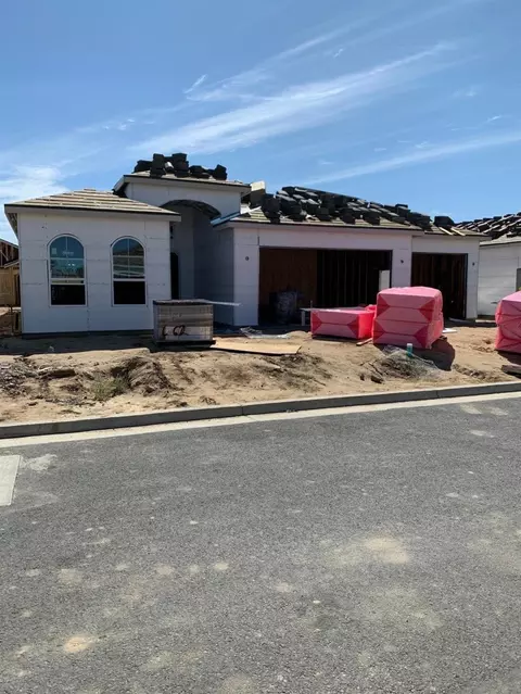 879 Rubicon Ave, Madera, CA 93637 photo 1