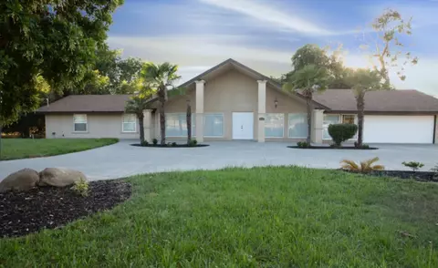 6195 N De Wolf Ave, Clovis, CA 93619 photo 1