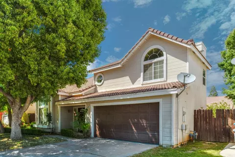 249 W Athens Ave, Clovis, CA 93611 photo 1