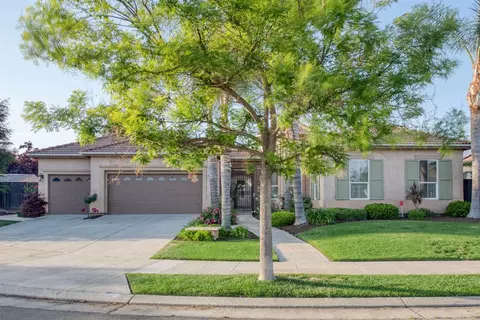 2721 Serena Ave, Clovis, CA 93619 photo 1