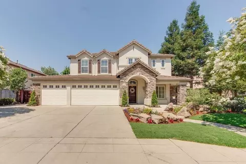 3234 Carson Ave, Clovis, CA 93611 photo 1