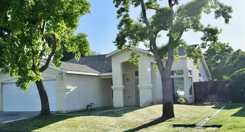 2090 Hanson Ave, Clovis, CA 93611 photo 1
