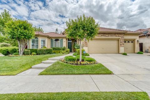 1893 N Ryan Ave, Clovis, CA 93619 photo 1