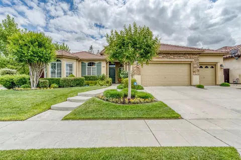 1893 N Ryan Ave, Clovis, CA 93619 photo 1