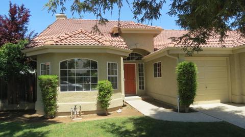 2537 Dovewood Ave, Clovis, CA 93611 photo 1