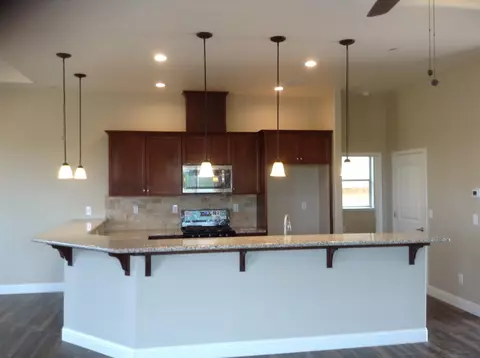 885 Rubicon Ave, Madera, CA 93637 photo 1