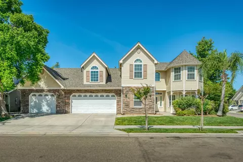 1940 N Dartmouth Ave, Clovis, CA 93619 photo 1