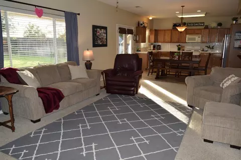 1021 Maple Ave, Fowler, CA 93625 photo 1