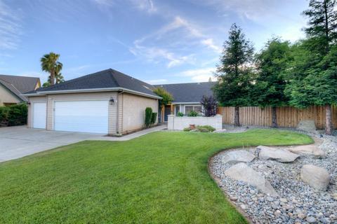 2778 Hanson Ave, Clovis, CA 93611 photo 1