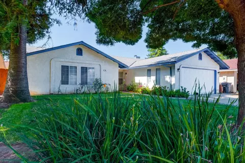 394 Strauss Ln, Madera, CA 93637 photo 1