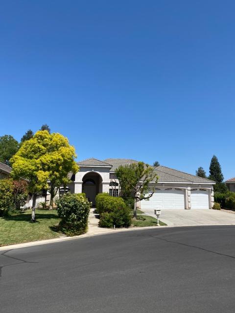 10455 E Acacia Ave, Clovis, CA 93619 photo 1